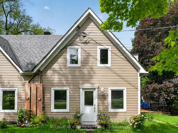 2943 Old Montreal Rd, Ottawa, ON K4C 1G2
