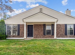 7622 Woodview Dr, Waterford, MI 48327