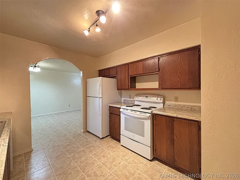 37 Bitter Sweet Ln — Photo 12