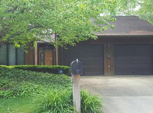 10 Persimmon Rdg, Belleville, IL 62223