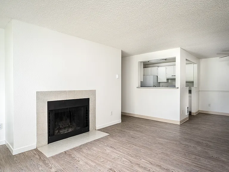 Riverwood Heights | Living Room