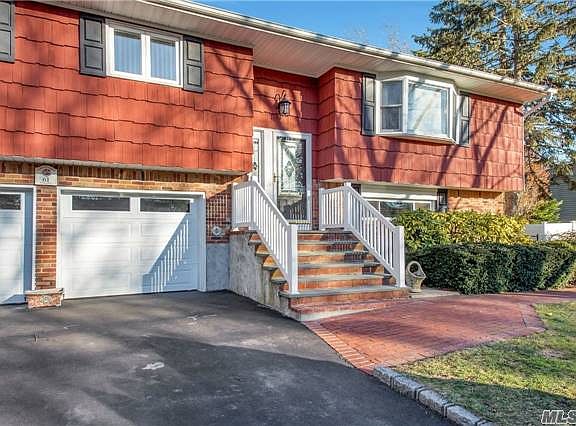 2nd image of 61 Julbet Dr