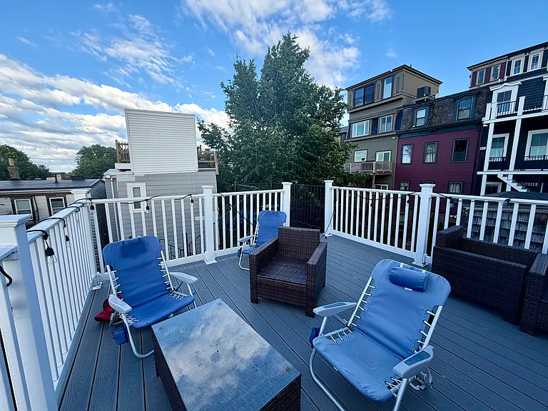 18 Atlantic St #4 — Photo 10