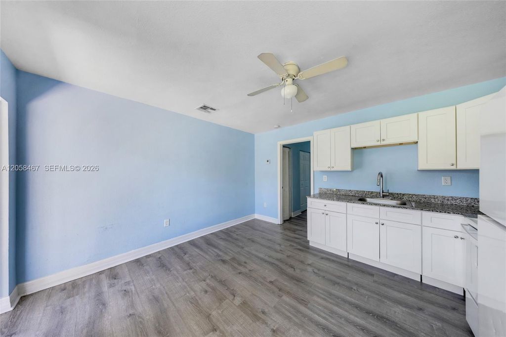 1109 NW 6th Ave, photo 9