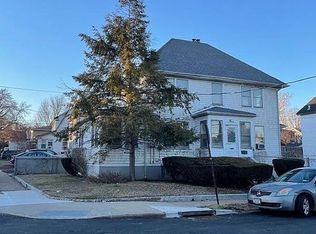 3 Cascade St, Staten Island, NY 10306