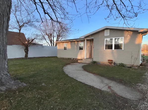 118 N 6th St, Spiceland, IN 47385