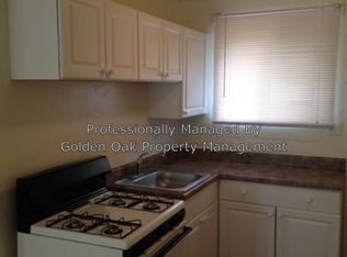 819 15 1/2 St APT B, Virginia Beach, VA 23451