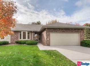 13271 Lake St, Omaha, NE 68164