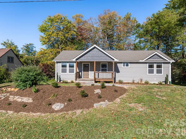 127 Hawthorne Dr, Brevard, NC 28712