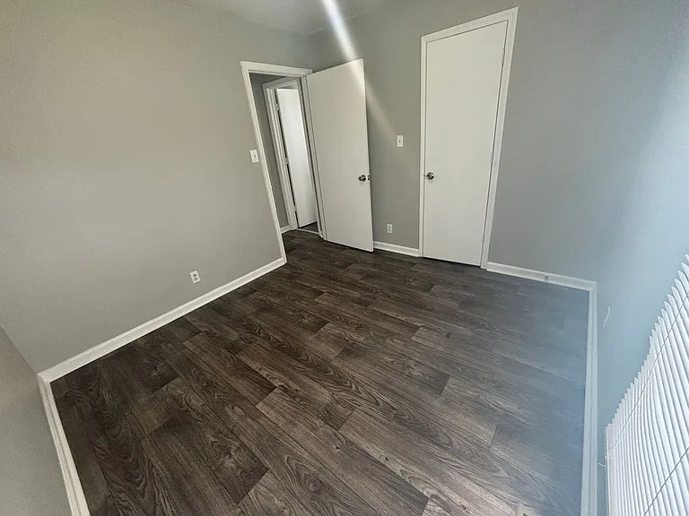 1237 Kendall Dr — Photo 18