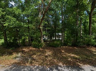 20 McMahan Dr, Crawfordville, FL 32327