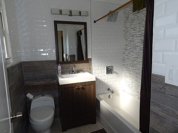 4th image of 145-12 221st Street