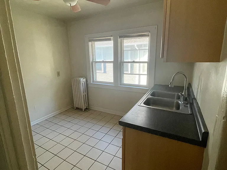 231 Rutgers St #2 — Photo 18