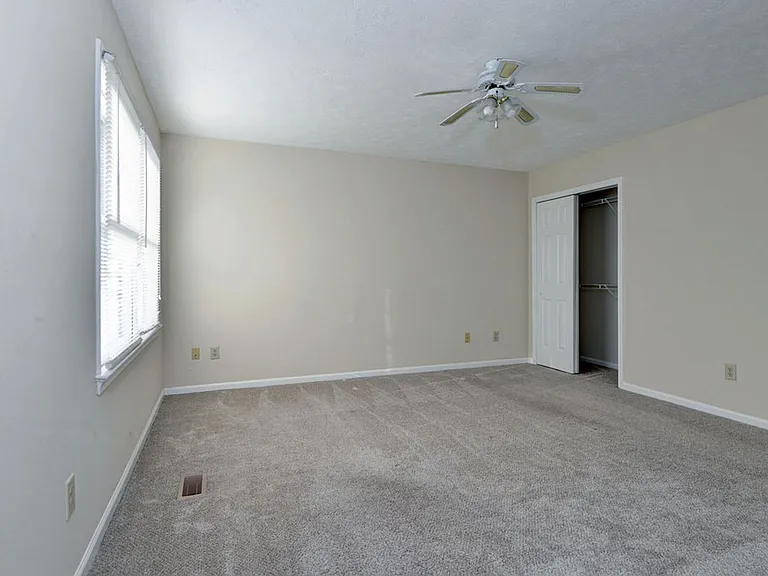 16 Natalie Dr — Photo 22