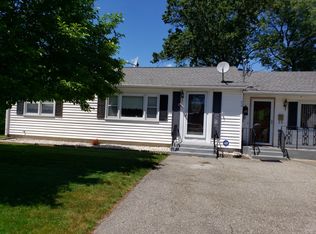 76 Falmouth Rd, Chicopee, MA 01020