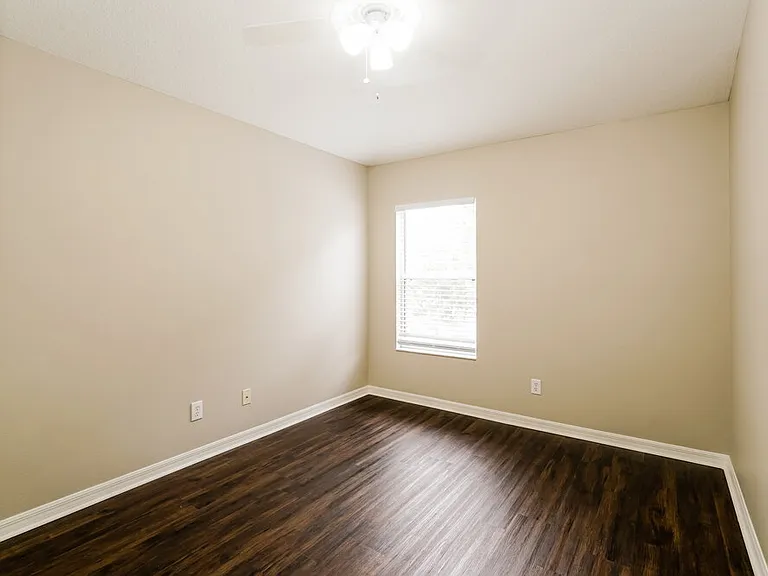1405 Marsh Wood Dr — Photo 13
