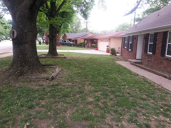 3rd image of 3523 Big Bend Dr