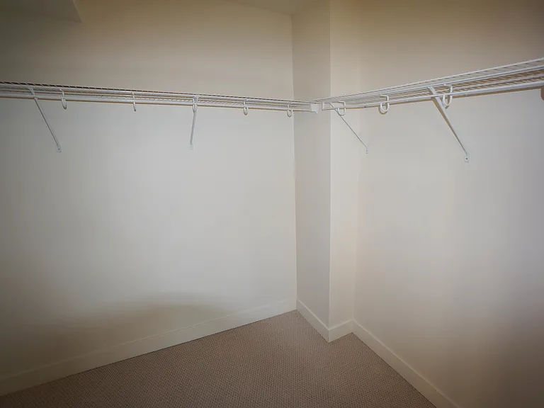 188 Agnes St #207 — Photo 8