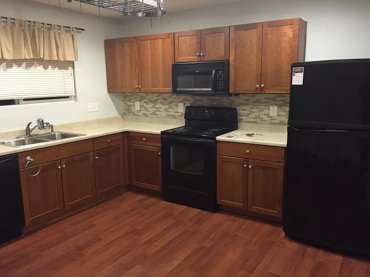 376 Smith Circle — Photo 3