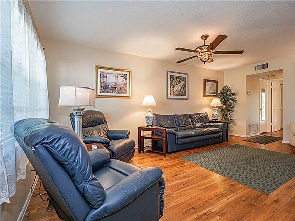 4th image of 23 Vista Gardens Trl APT 105