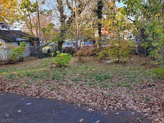 3rd image of 108 Carnegie Ave APT 1