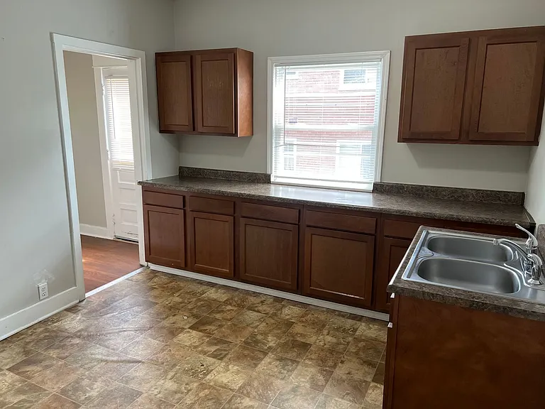 53 E Bruce Ave — Photo 12