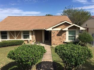 2422 High Hollow Dr, Garland, TX 75041