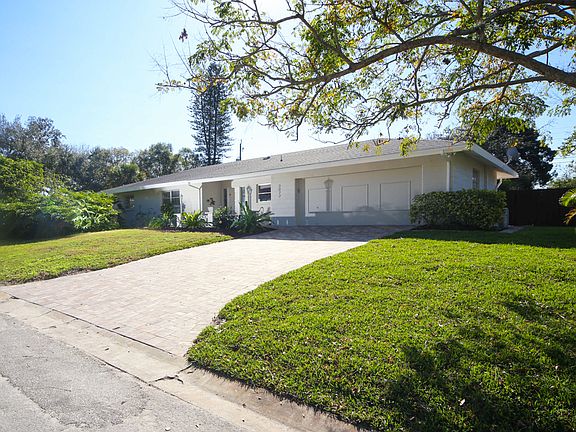 2nd image of 3022 Bougainvillea St
