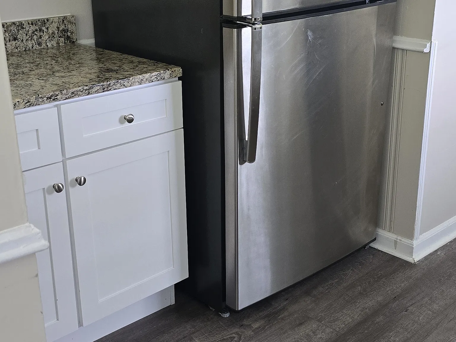 3 bed, 1345 sqft, $2,400 — Photo 4