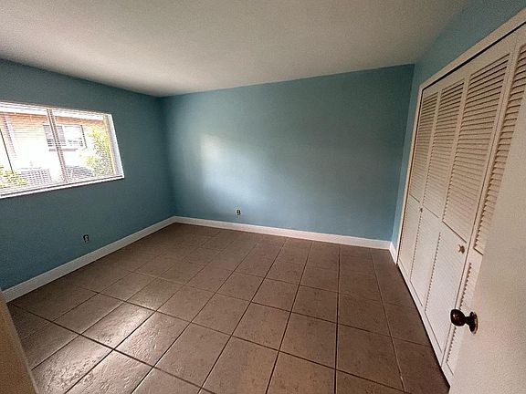5th image of 1417 SE 24th Ave