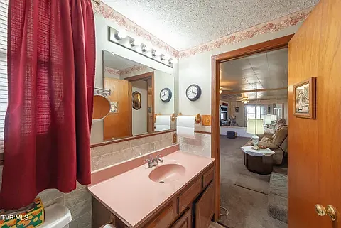 229 Aesque St — Photo 7