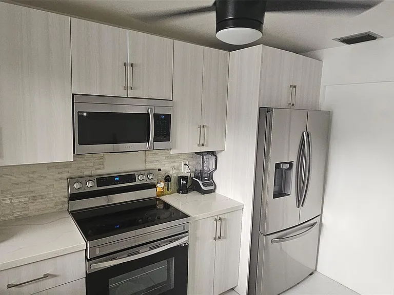 2262 Discovery Cir — Photo 23