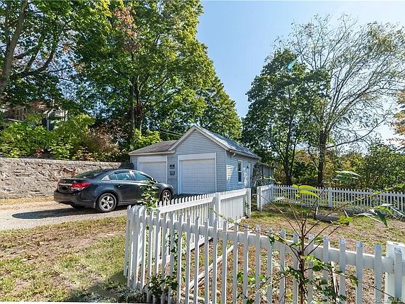 One car garage available. Other garage used by other tenant in home.