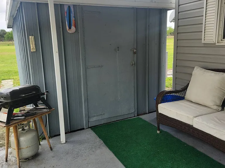 3943 Honolulu Dr — Photo 4