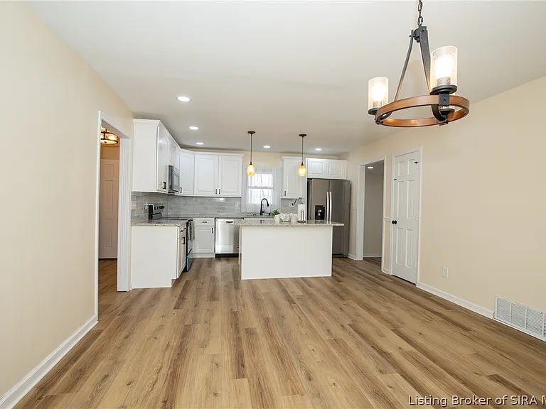 2413 Saint Andrews Rd — Photo 17