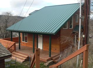 922 Balfour St, Lyle, WA 98635