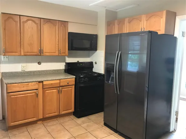 470 Remsen Ave, New Brunswick, NJ 08901
