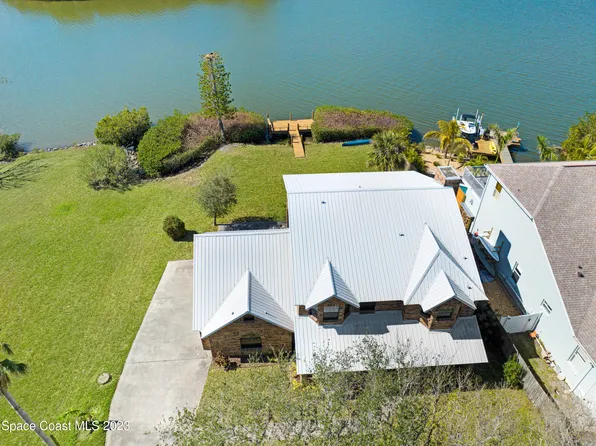 1134 S Brevard Ave, Cocoa Beach, FL 32931