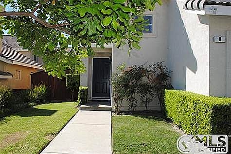 4th image of 8 Piccadilly Ct