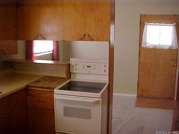 2nd image of 2408 Woodcrest Dr