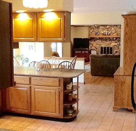 2nd image of 14362 S Stately Oaks Cir