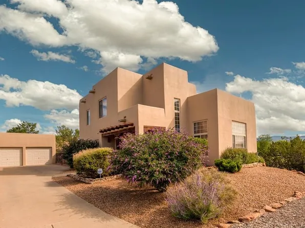 4251 Indian Summer Ln, Santa Fe, NM 87507