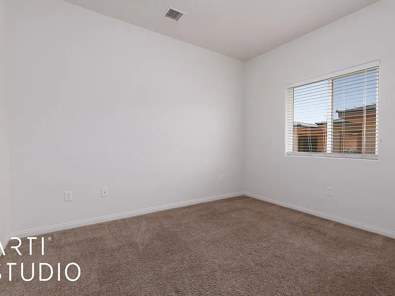400 Hillside Dr #716 — Photo 10
