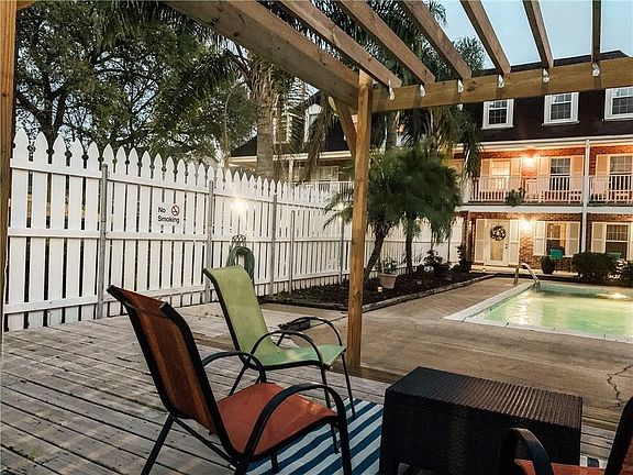 2nd image of 818 Moss St APT 301