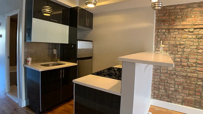 Rented by Nooklyn NYC LLC | media 26
