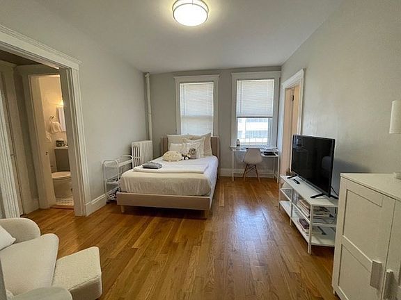 4th image of 32 Sidlaw Rd APT 15