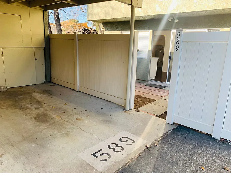 589 Rio Grande Cir — Photo 9