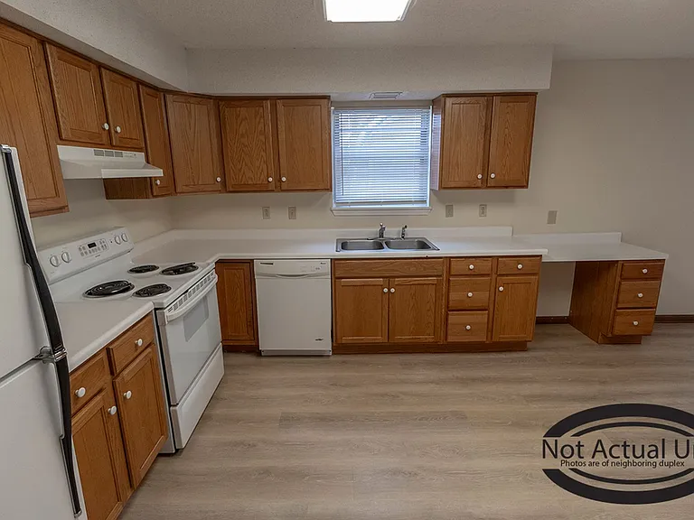 3313 Belle Meade Dr — Photo 13
