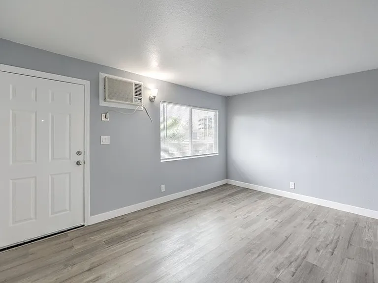 324 W Cleveland Ave — Photo 11
