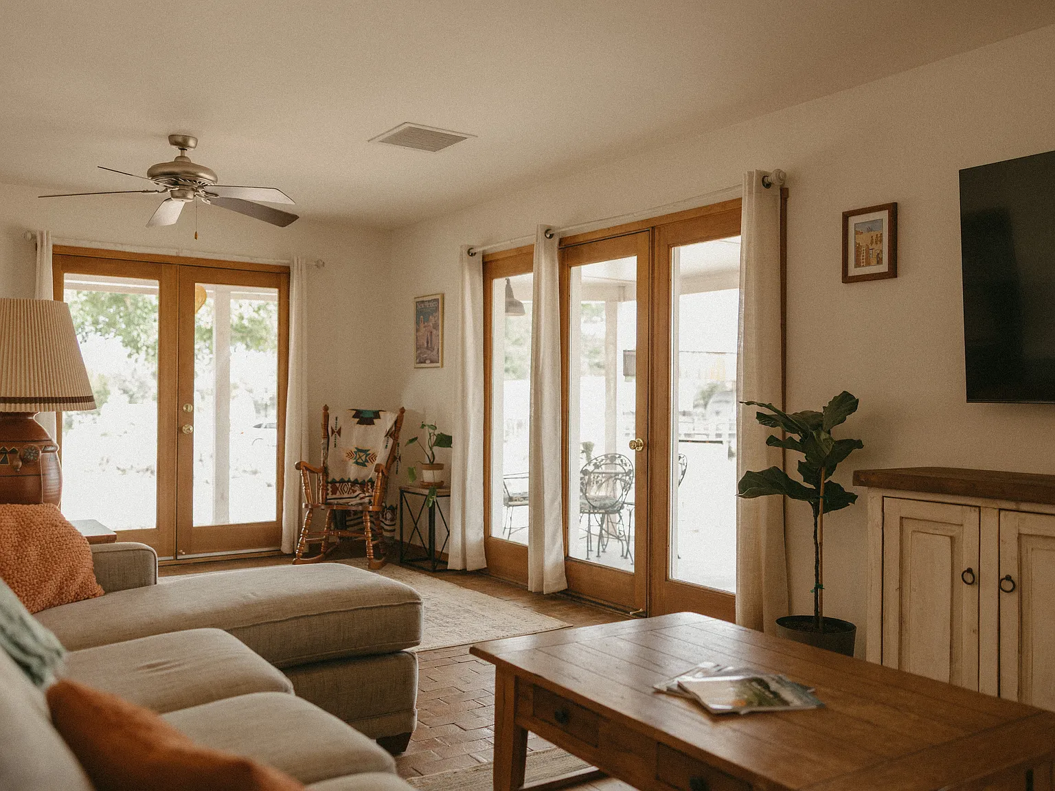 579 Camino Hermosa — Photo 2